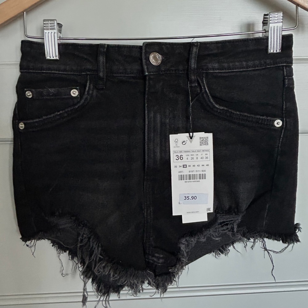 NWT Zara Denim 2" Shorts Black Distressed Frayed Hem High Waist Size 4 (EU 36)